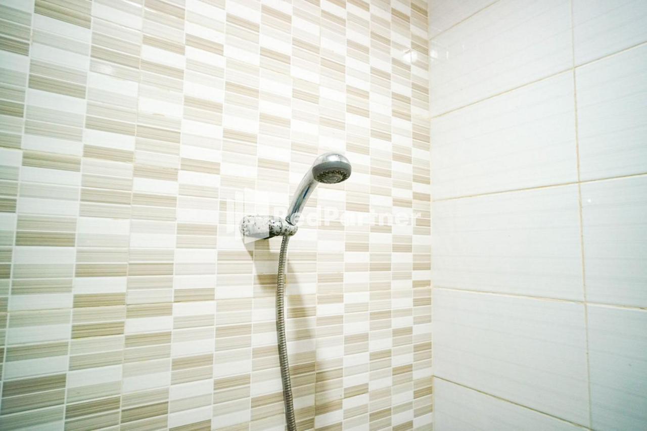 Hoki Homestay Redpartner Surabaya Exterior foto