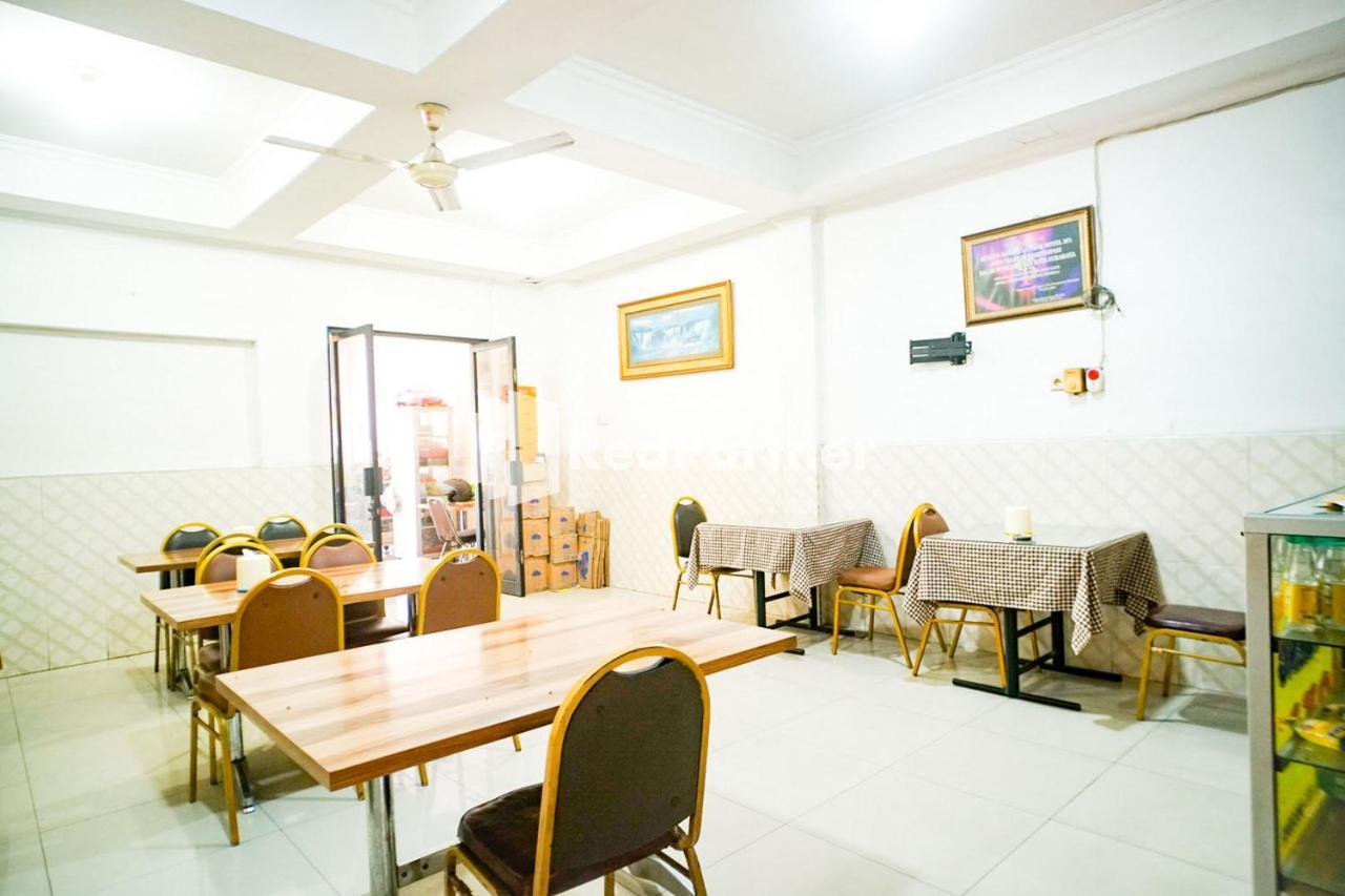 Hoki Homestay Redpartner Surabaya Exterior foto
